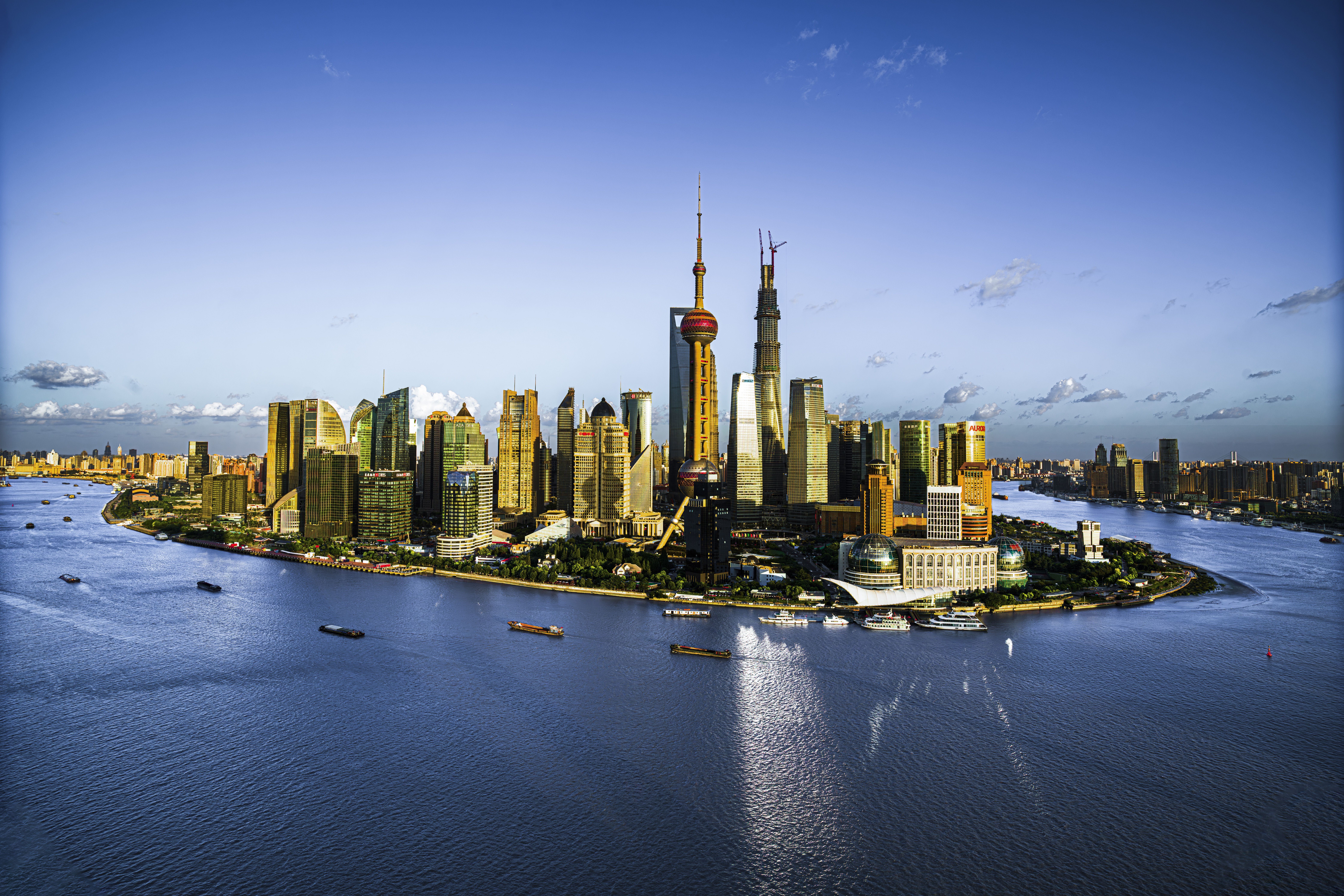 7개 언어로 출판된 '매력적인 마도 상하이 관광'