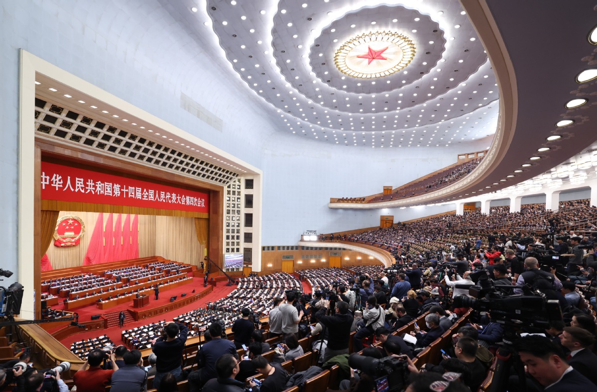 中 리창, 정부업무보고 발표...