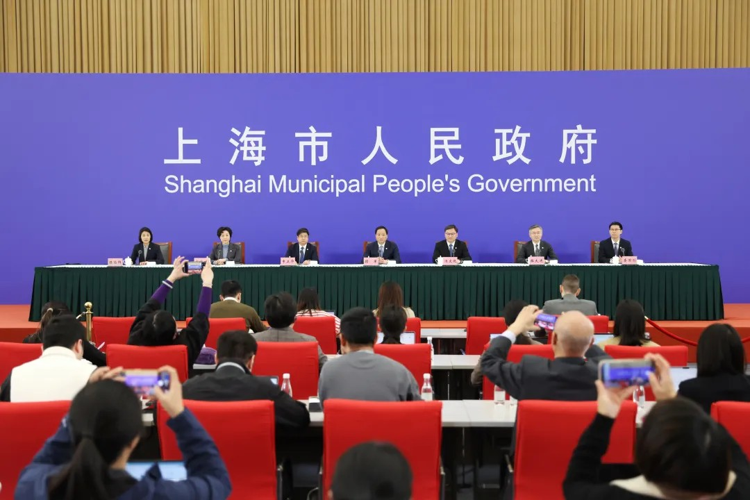 상하이시 인민정부 '제15차 5개년 계획' 시작의 해 업무 추진 계획 관련 기자회견 개최