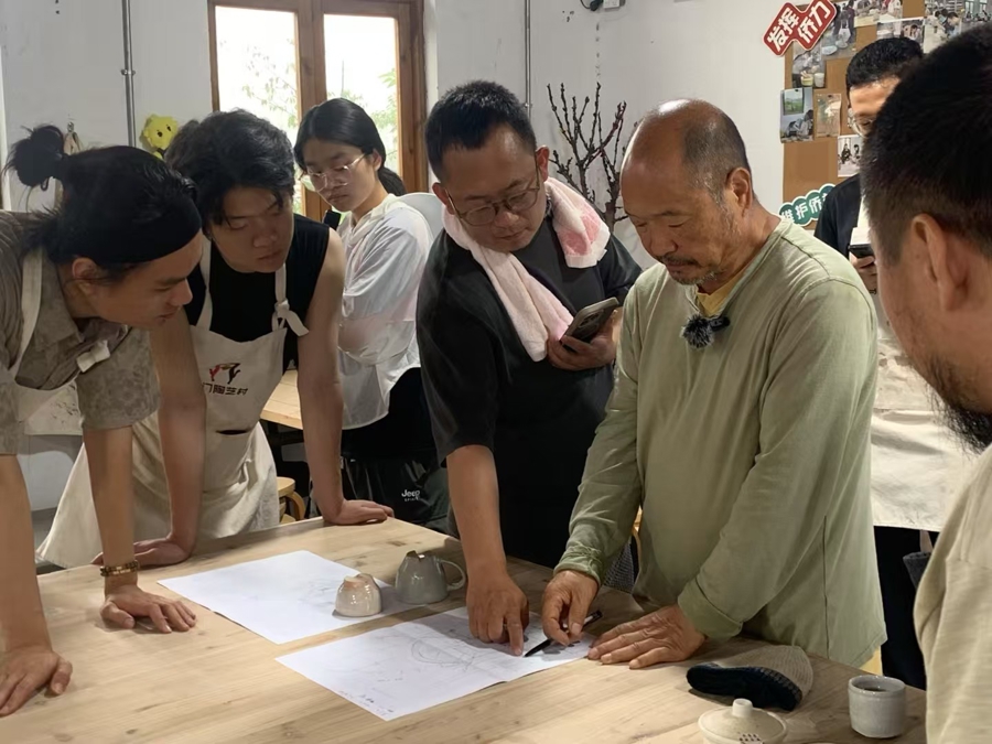 농촌 진흥으로 상하이 교외 '공동화 마을' 되살아나
