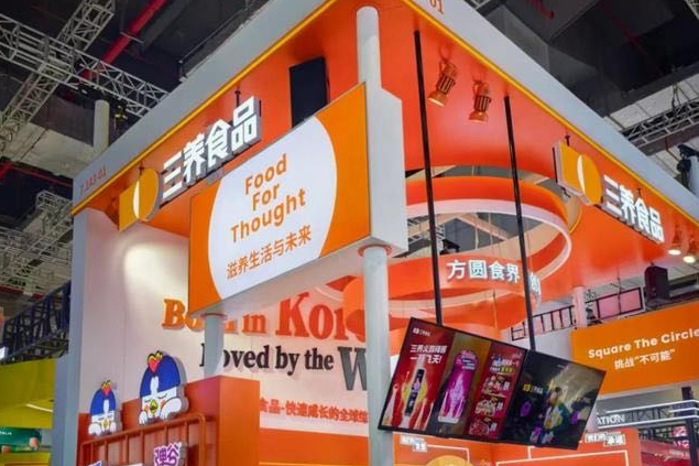 한국인 유학생, CIIE에서 자원봉사 활동 펼쳐