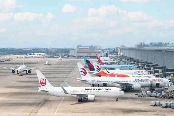 상하이 공항 여름철 항공편 수와 여행객 수송량 역대 최고 기록 경신