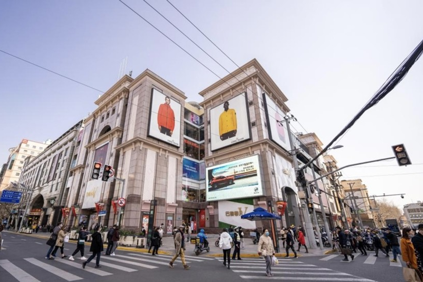 백년 역사의 상가 화이하이중로, 활력 끊임없이 솟아올라