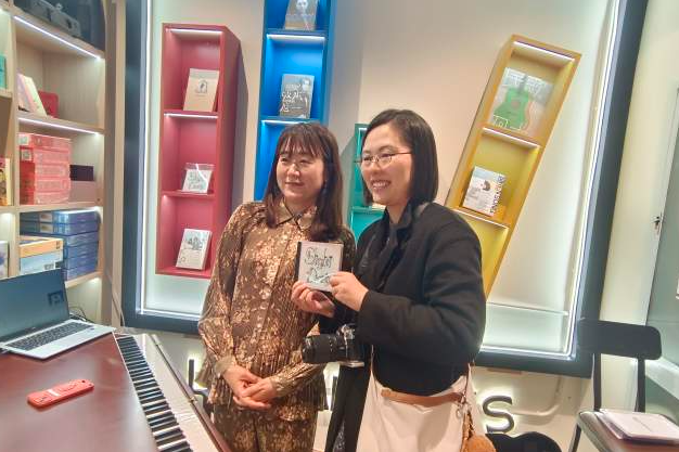 상하이 '융합 콘서트' 현장의 복합 서점