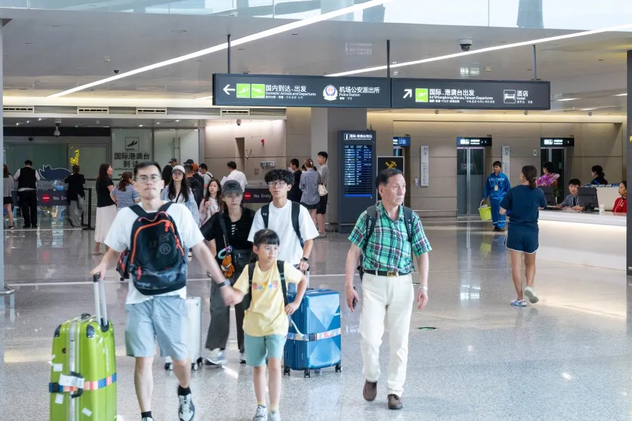 훙차오국제공항, 여름철 특별수송 기간 입국객 대상 다양한 편의 서비스 제공